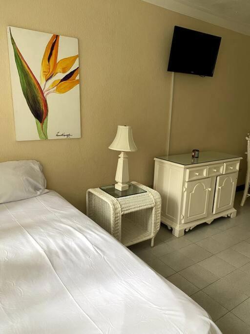 Lush Tropical Apartment Located In A 4-Star Resort Runaway Bay Exterior foto